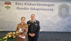 Szent György Emlékékérem tárgyjutalom elismerésben részesült Barta Dóra, a Hírös Agóra ügyvezető igazgatója