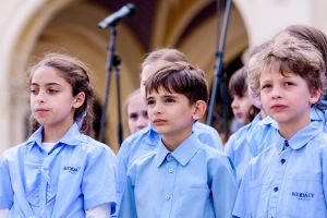 A Kecskeméti Hírös Agóra és a Kecskeméti Drámapedagógiai Műhely idén 30. alkalommal szervezte meg a Versmondók Találkozóját