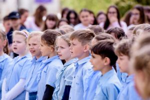 A Kecskeméti Hírös Agóra és a Kecskeméti Drámapedagógiai Műhely idén 30. alkalommal szervezte meg a Versmondók Találkozóját